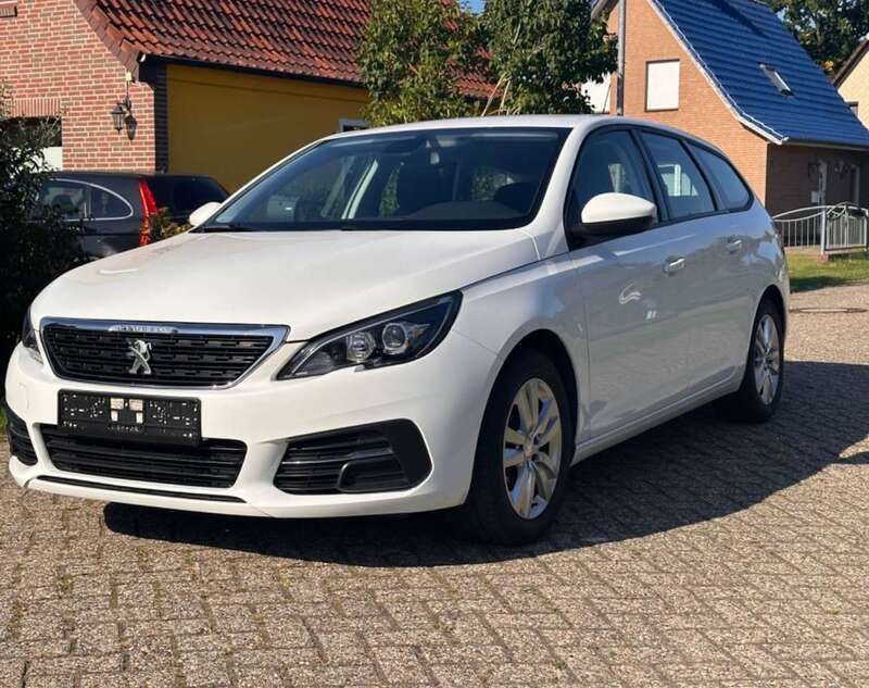 Weiß Gebraucht 2019 Peugeot 308 Kombi | 11.900 € (Fairer Preis) - Bild 1/4