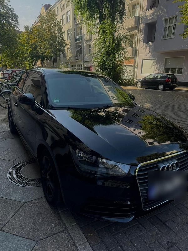 Gebraucht Audi A1 86 PS (63 kW) 2011 Schwarz Kleinwagen