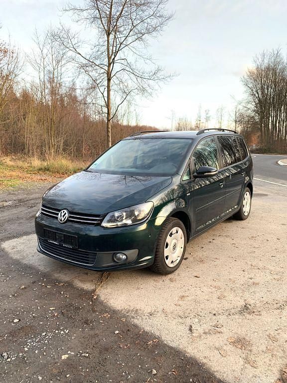 Grün Gebraucht 2012 VW Touran Match Van / Kleinbus | 5.850 € (Fairer Preis) - Bild 1/4