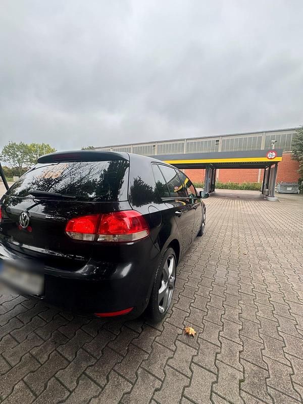 Schwarz Gebraucht 2009 VW Golf VI Kleinwagen | 3.900 € (Fairer Preis) - Bild 1/4
