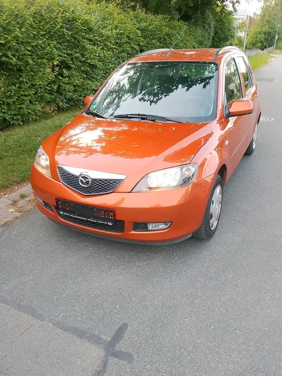 Gebraucht Mazda 2 80 PS (58 kW) 2003 Orange Kleinwagen