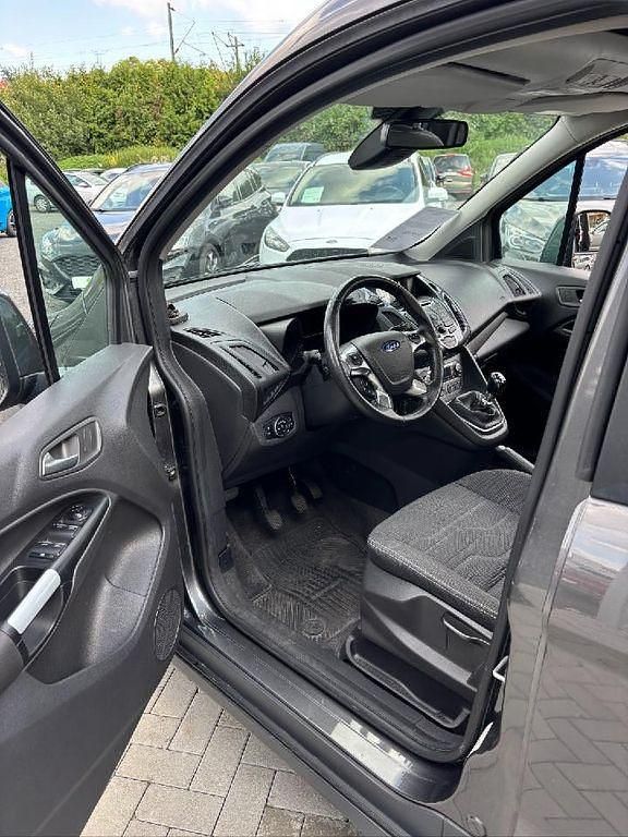 Grau Gebraucht 2015 Ford Tourneo Connect Titanium Van / Kleinbus | 13.990 € (Fairer Preis) - Bild 1/4