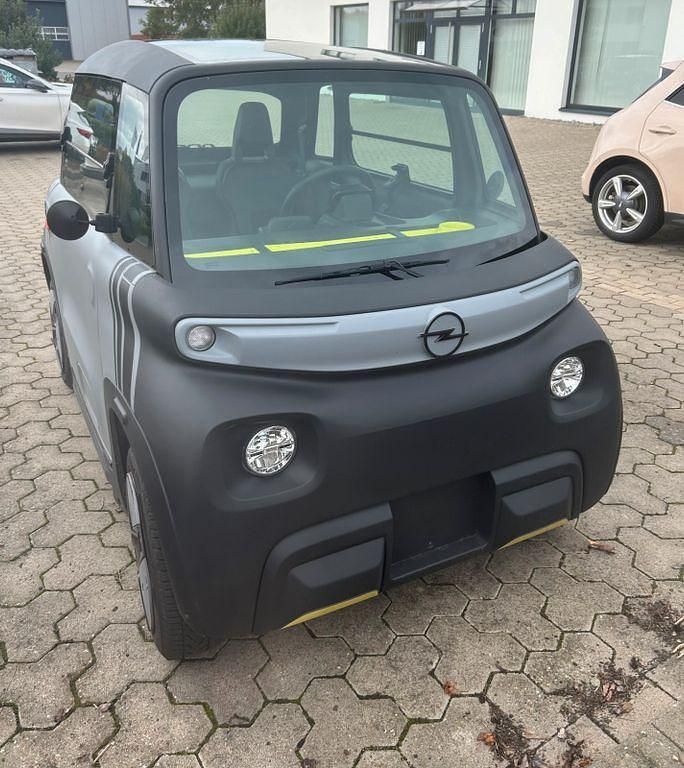 Grau Gebraucht 2024 Opel Rocks-e Rocks Kleinwagen | 8.299 € - Bild 1/4
