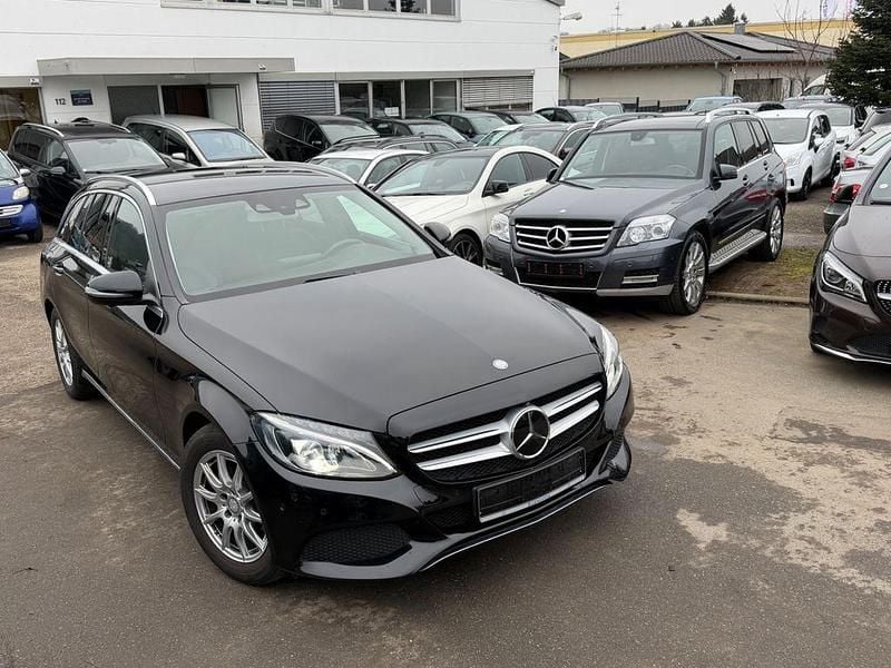 Gebraucht Mercedes C180 156 PS (114 kW) 2015 Schwarz Kombi