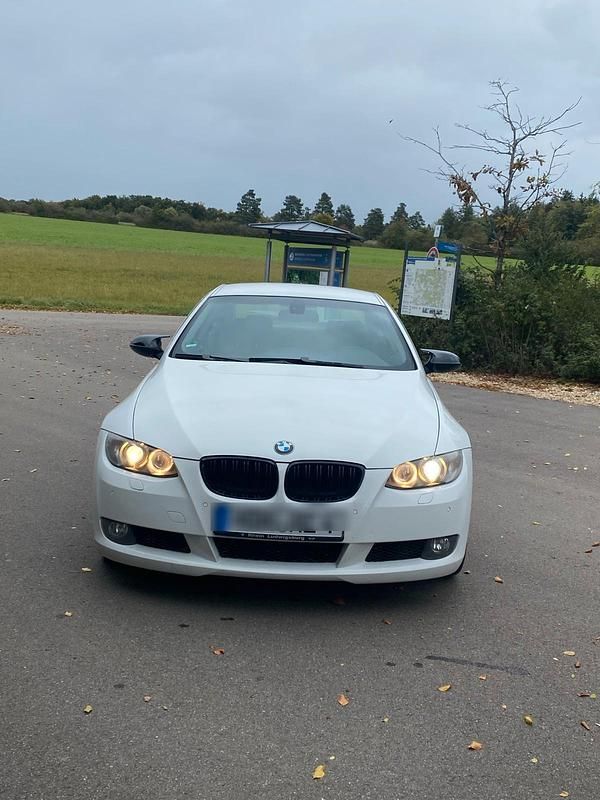 Gebraucht BMW 335 306 PS (225 kW) 2008 Weiß Coupé