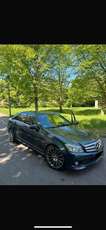 Grau Gebraucht 2007 Mercedes 320 AMG Limousine | 6.500 € (Teuer) - Bild 1/4