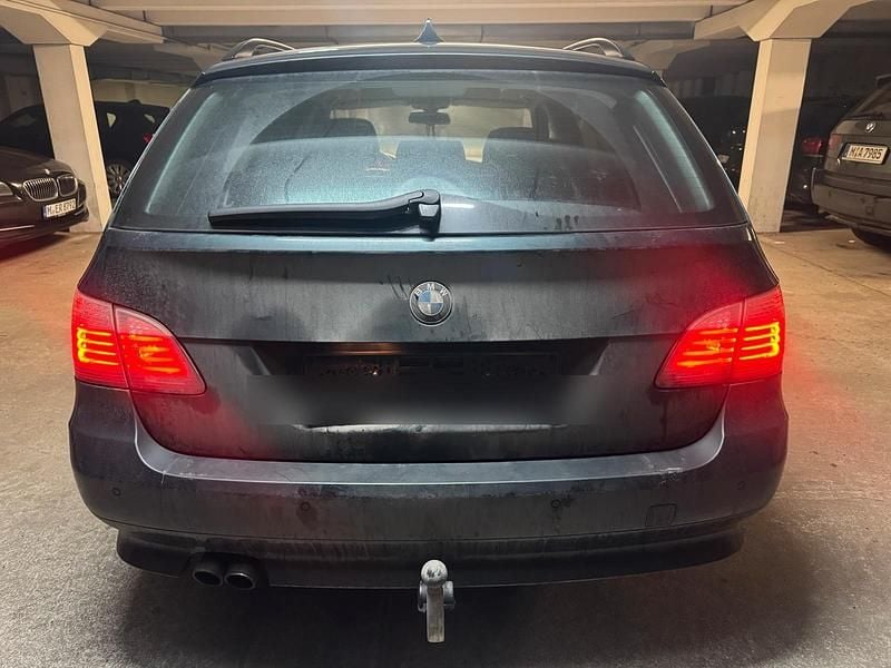 Gebraucht BMW 525 197 PS (144 kW) 2008 Grün Kombi