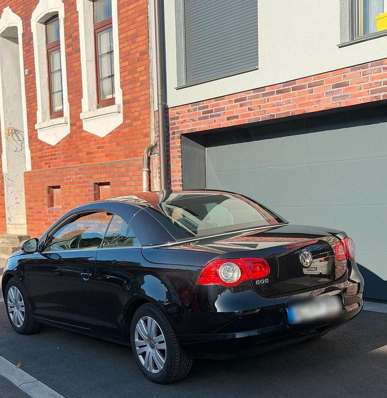 Gebraucht VW Eos 140 PS (102 kW) 2008 Schwarz Cabrio