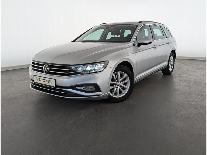 Silber Gebraucht 2021 VW Passat Business Kombi | 20.460 € (Guter Preis) - Bild 1/4