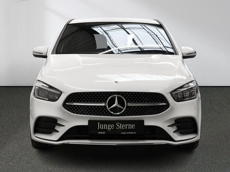 Gebraucht Mercedes B220 AMG 190 PS (139 kW) 2023 Weiß Van / Kleinbus