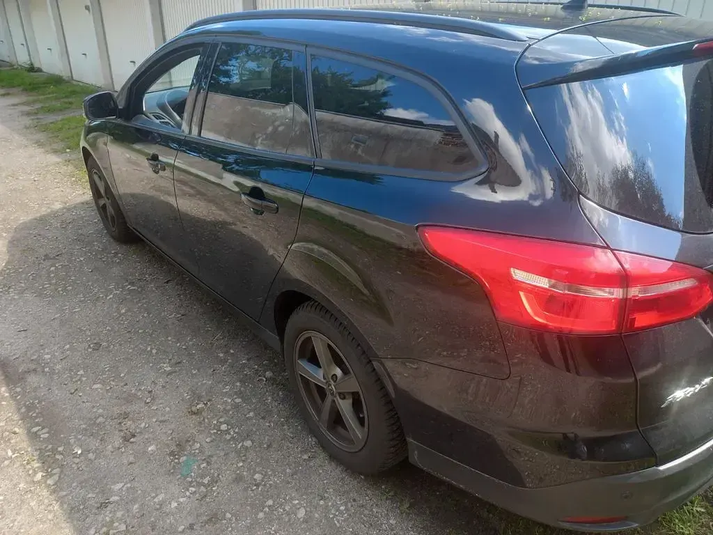 Używany Ford Focus 150 KM (110 kW) 2016 Czarny Kombi