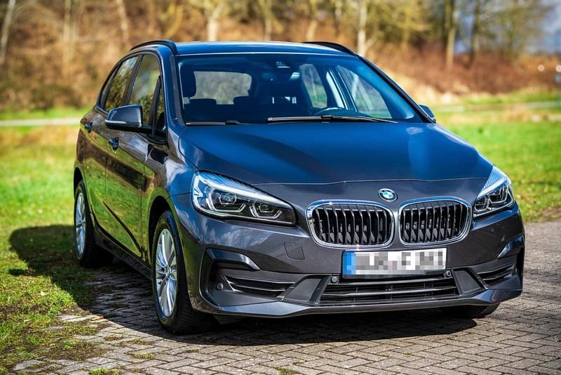 Gebraucht BMW 218 Advantage 140 PS (102 kW) 2020 Grau Kombi
