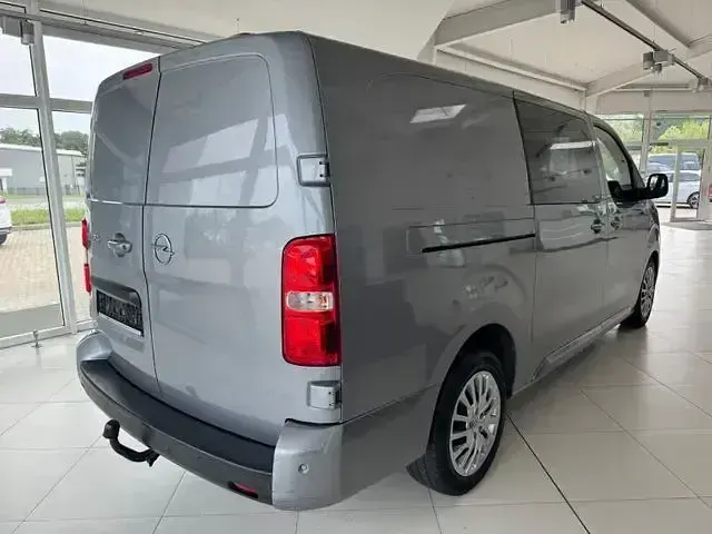 Gebraucht Opel Vivaro-e Combi Elegance 177 PS (130 kW) 2021 Grau Van / Kleinbus