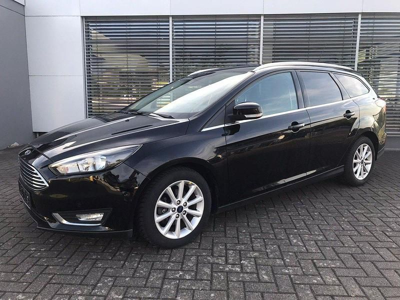 Używany Ford Focus Titanium 125 KM (91 kW) 2016 Czarny Kombi