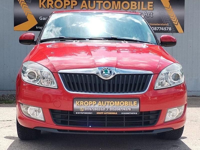 Rot Gebraucht 2013 Skoda Fabia Elegance Kombi | 4.599 € (Fairer Preis) - Bild 1/4