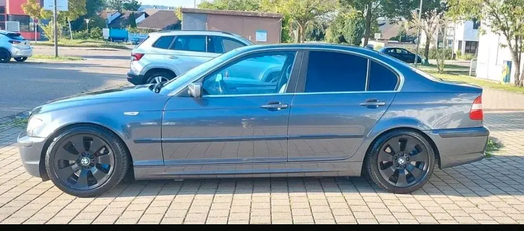 Gebraucht BMW 330 231 PS (169 kW) 2001 Grau Limousine