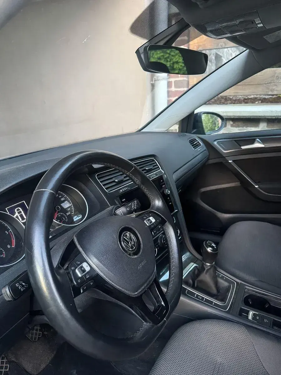Gebraucht VW Golf VII Comfortline 116 PS (85 kW) 2017 Blau Limousine