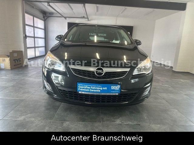 Gebraucht Opel Astra Design Edition 140 PS (102 kW) 2012 Schwarz Kombi