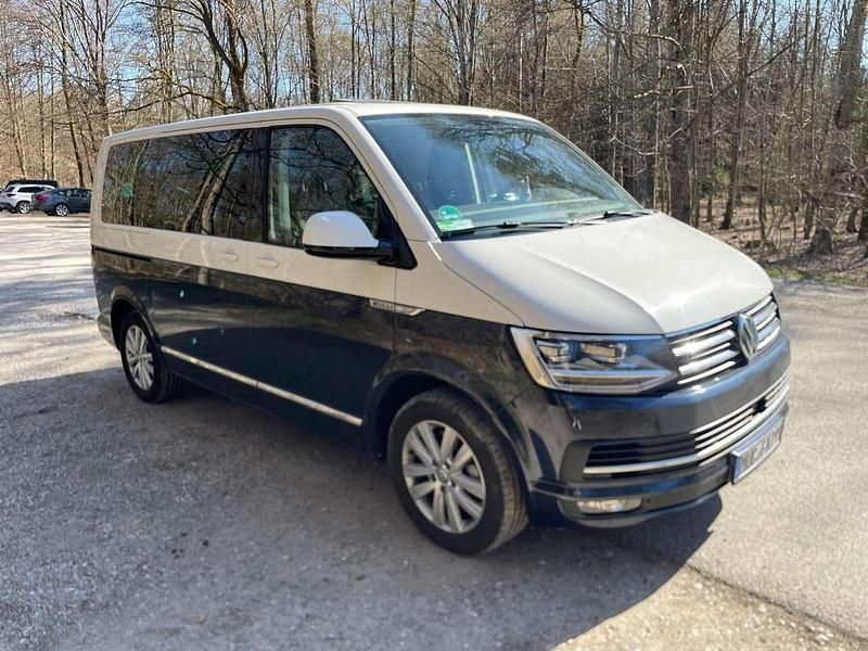 Gebraucht VW Multivan Highline 204 PS (150 kW) 2017 Weiß Van / Kleinbus