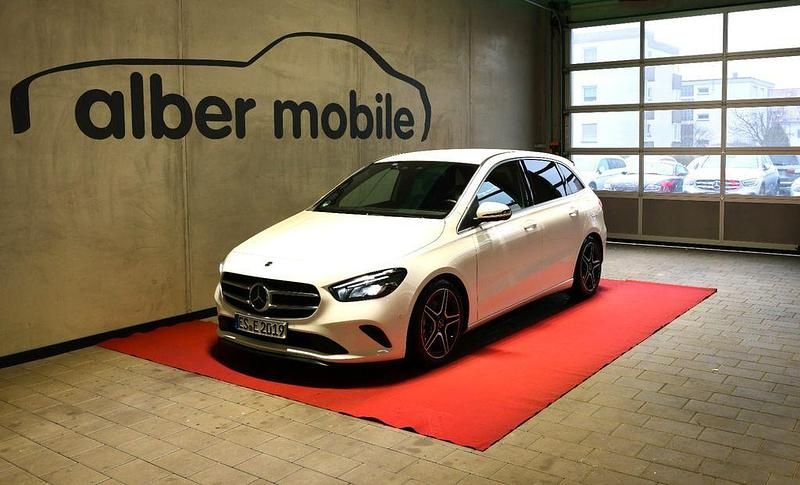 Gebraucht Mercedes B220 AMG 190 PS (139 kW) 2020 Polarweiss Van / Kleinbus