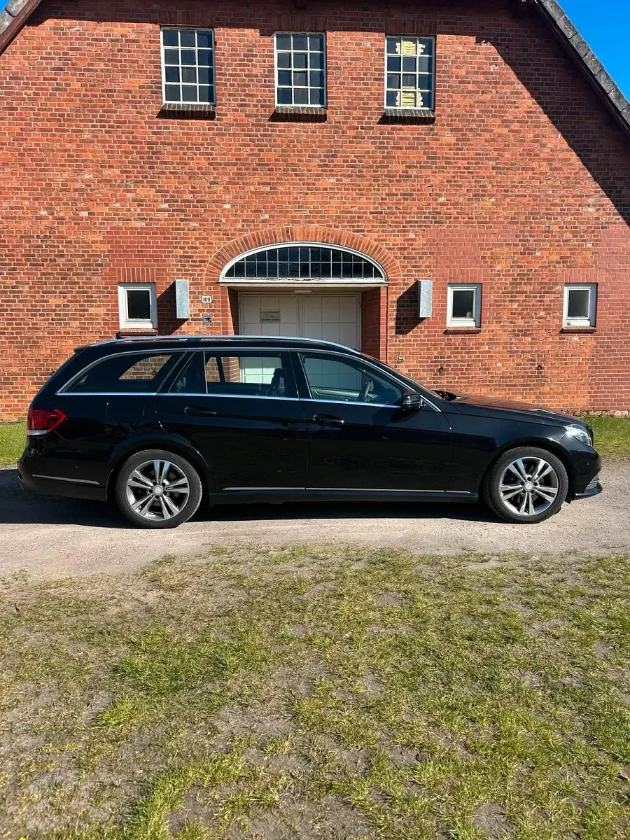 Gebraucht Mercedes E350 Avantgarde 252 PS (185 kW) 2013 Schwarz Kombi