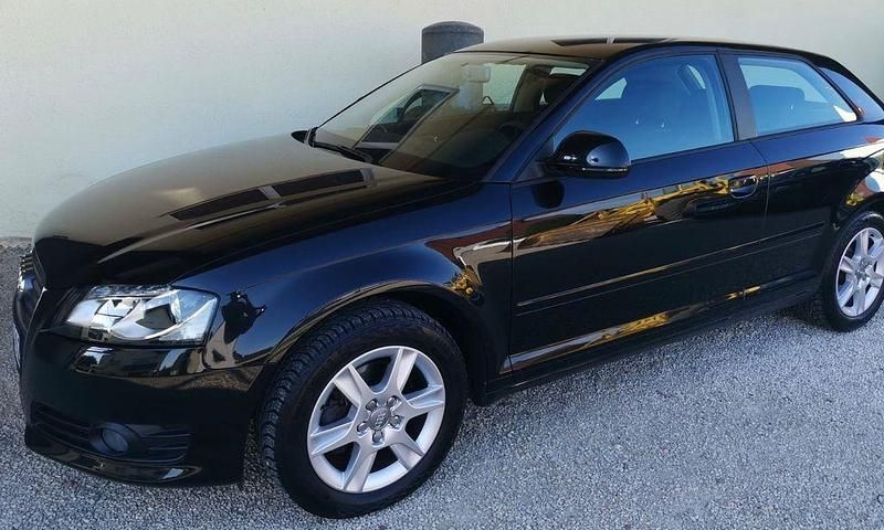 Gebraucht Audi A3 125 PS (91 kW) 2010 Schwarz Limousine
