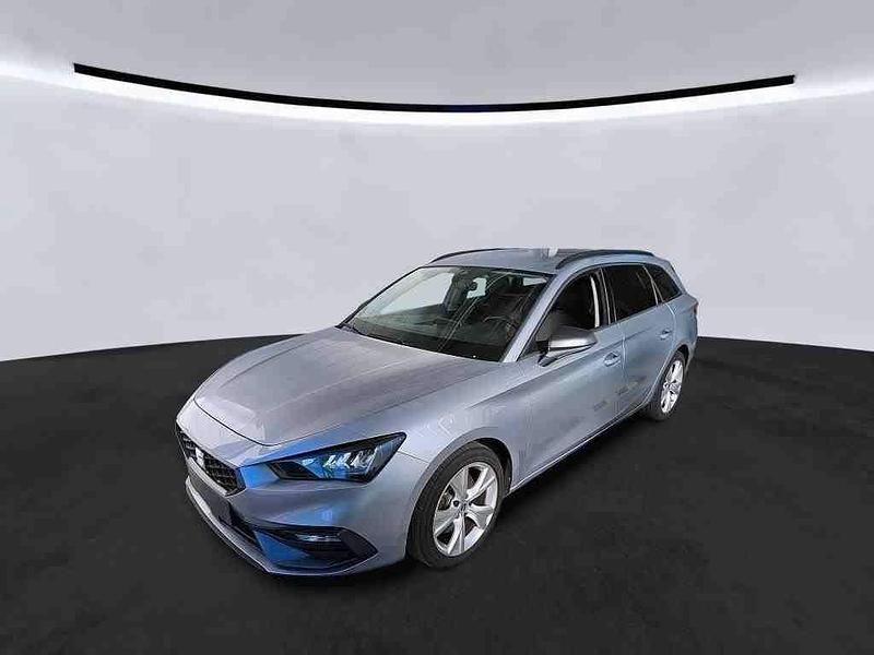 Silber Gebraucht 2022 Seat Leon FR Limousine | 15.790 € (Guter Preis) - Bild 1/4