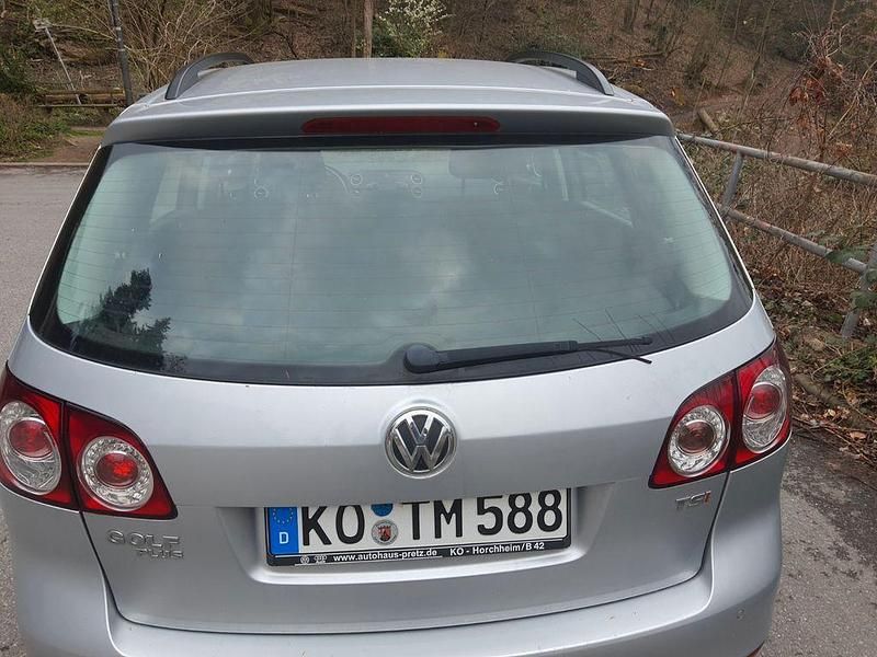 Grau Gebraucht 2009 VW Golf Plus Comfortline Van / Kleinbus | 4.100 € (Guter Preis) - Bild 1/4