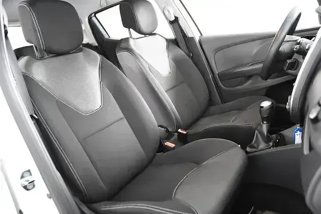 Gebraucht Renault Clio Zen 90 PS (66 kW) 2019 Weiss Limousine