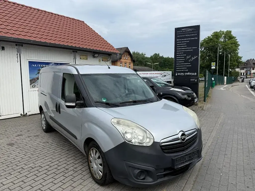 Gebraucht Opel Combo 135 PS (99 kW) 2014 Silber Van / Kleinbus