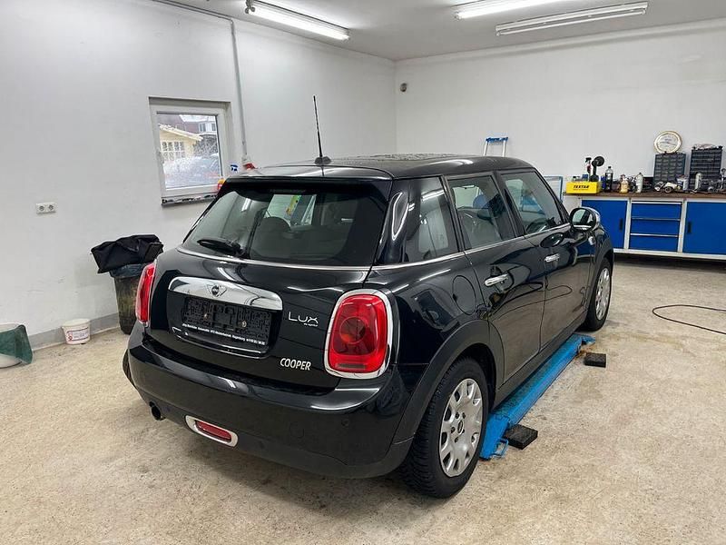 Gebraucht Mini Cooper Chili 136 PS (100 kW) 2015 Schwarz Kleinwagen