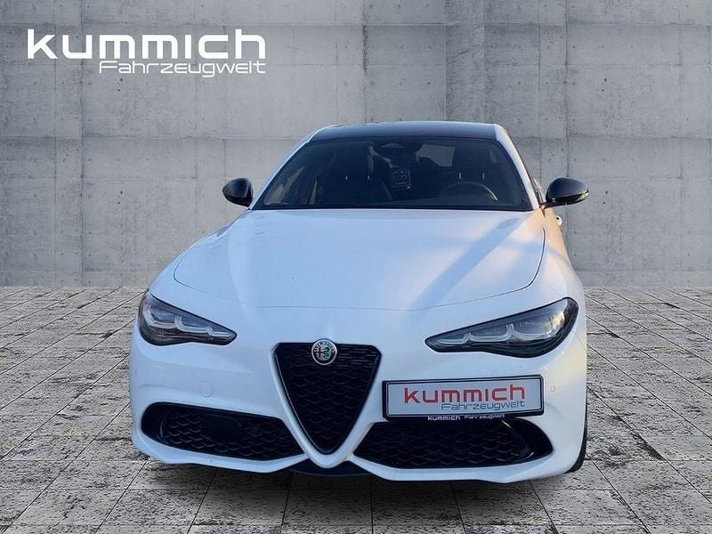Neu Alfa Romeo Giulia 280 PS (205 kW) 2025 Weiß Limousine