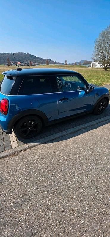 Gebraucht Mini Cooper 136 PS (100 kW) 2021 Blau Kleinwagen