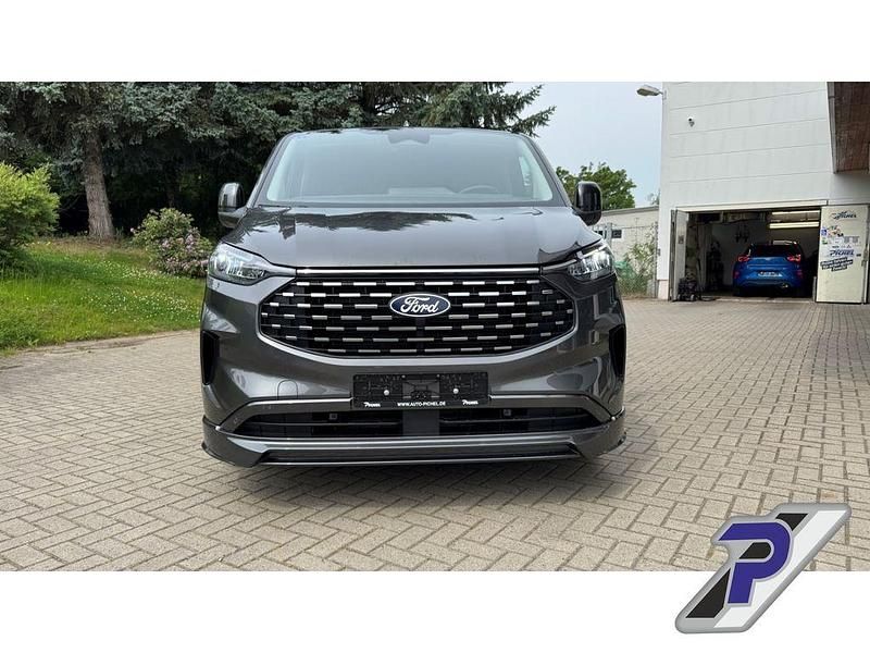 Gebraucht Ford Transit Custom Titanium 170 PS (125 kW) 2024 Grau Van