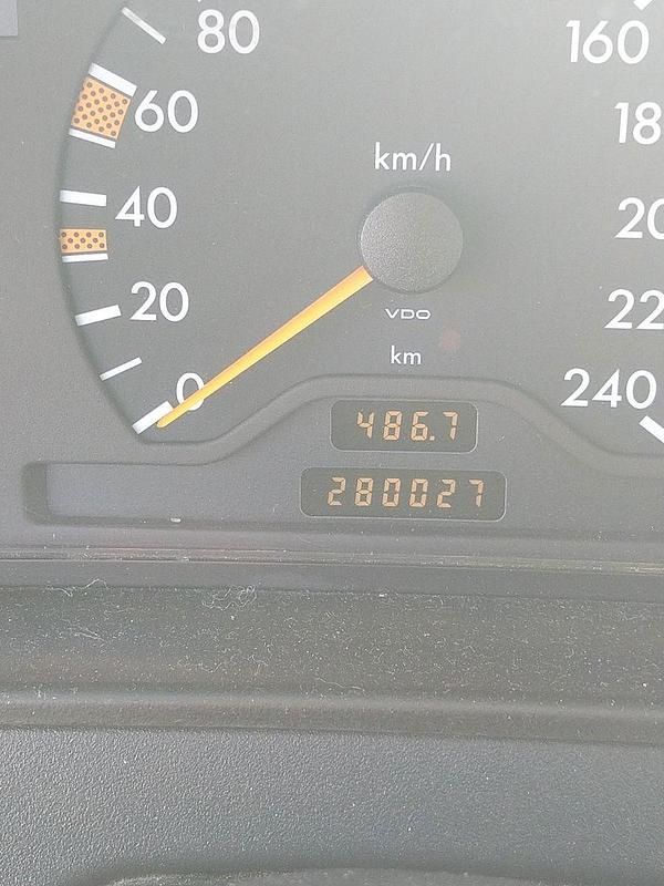 Gebraucht Mercedes E230 Elegance 150 PS (110 kW) 1996 Silber Kombi