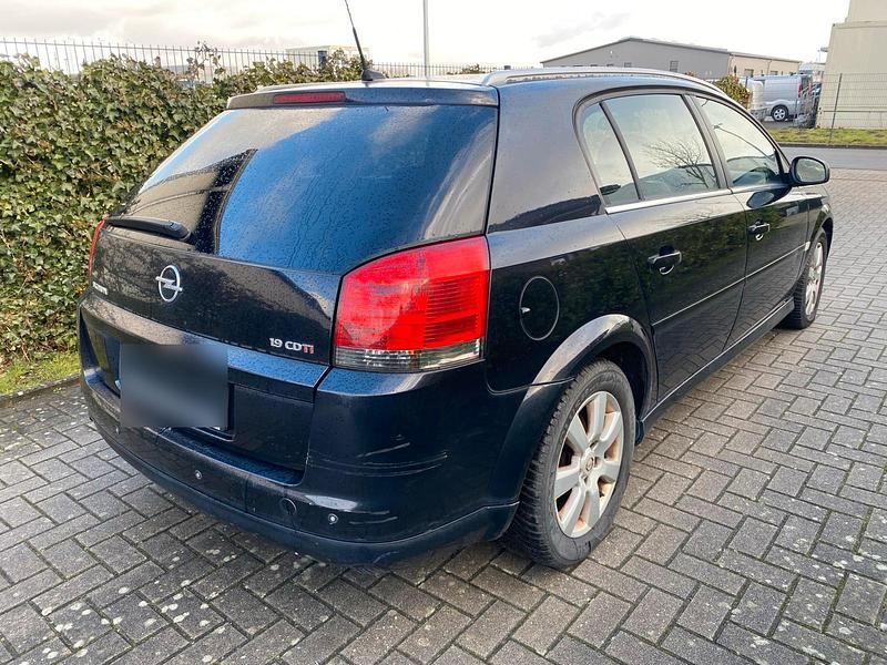 Gebraucht Opel Signum 150 PS (110 kW) 2005 Schwarz Kleinwagen