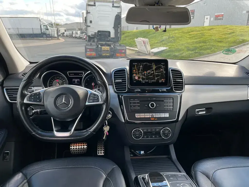 Gebraucht Mercedes GLE350 AMG line 258 PS (189 kW) 2017 Weiß SUV