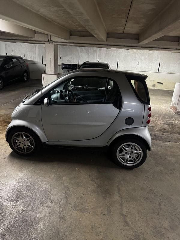 Silber Gebraucht 2003 Smart ForTwo Coupé Coupé | 1.100 € - Bild 1/4