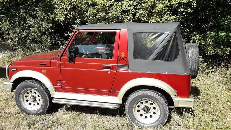 Rot Gebraucht 1994 Suzuki Samurai SUV | 6.666 € - Bild 1/4