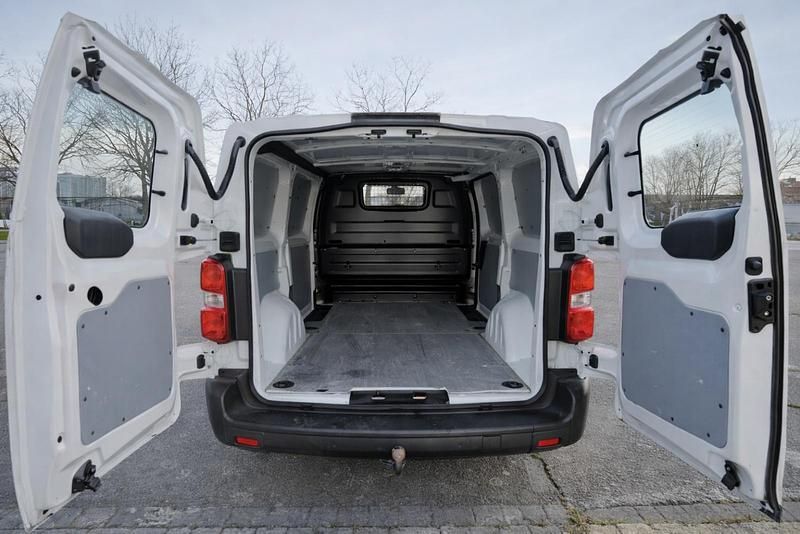 Gebraucht Toyota Proace 122 PS (89 kW) 2019 Weiß Van / Kleinbus