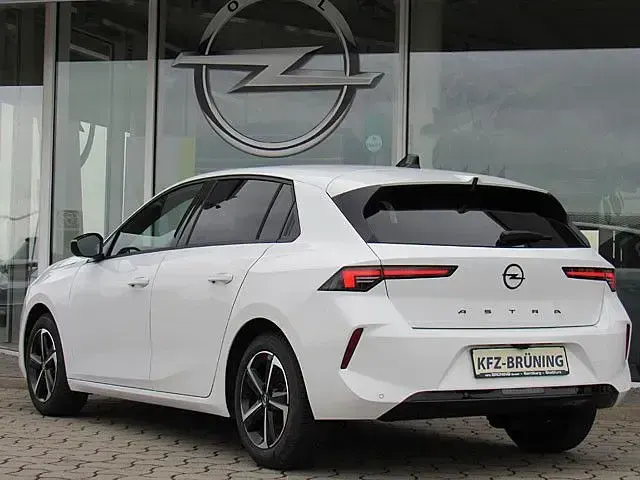 Gebraucht Opel Astra GS Line 131 PS (96 kW) 2024 Weiß Kleinwagen