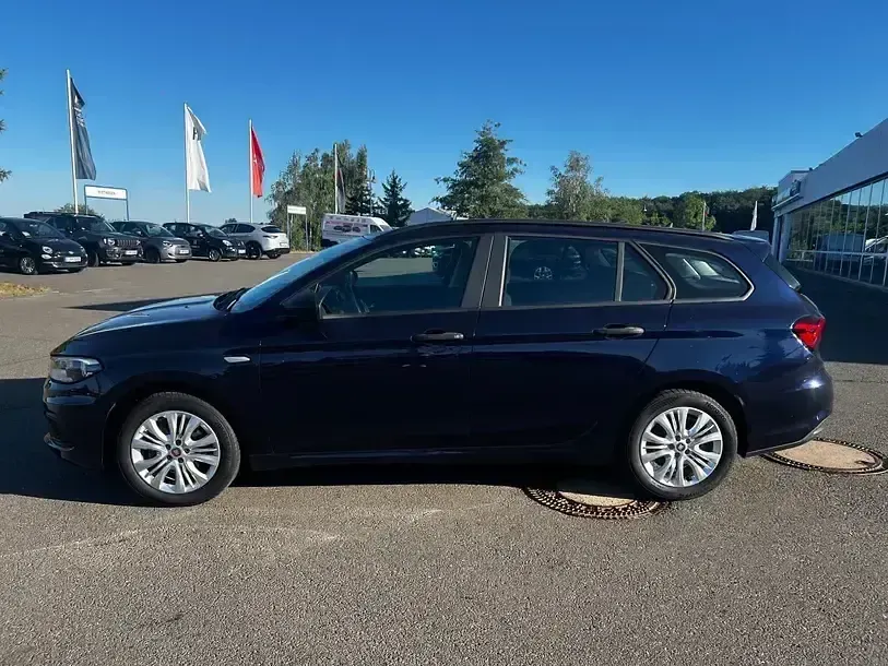 Gebraucht Fiat Tipo Pop 120 PS (88 kW) 2018 Blau Kombi