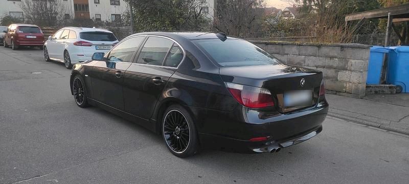 Gebraucht BMW 520 170 PS (125 kW) 2004 Schwarz Limousine