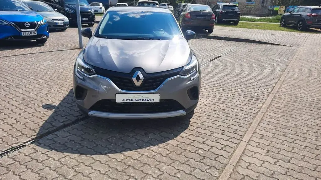 Gebraucht Renault Captur 91 PS (66 kW) 2024 Grau SUV