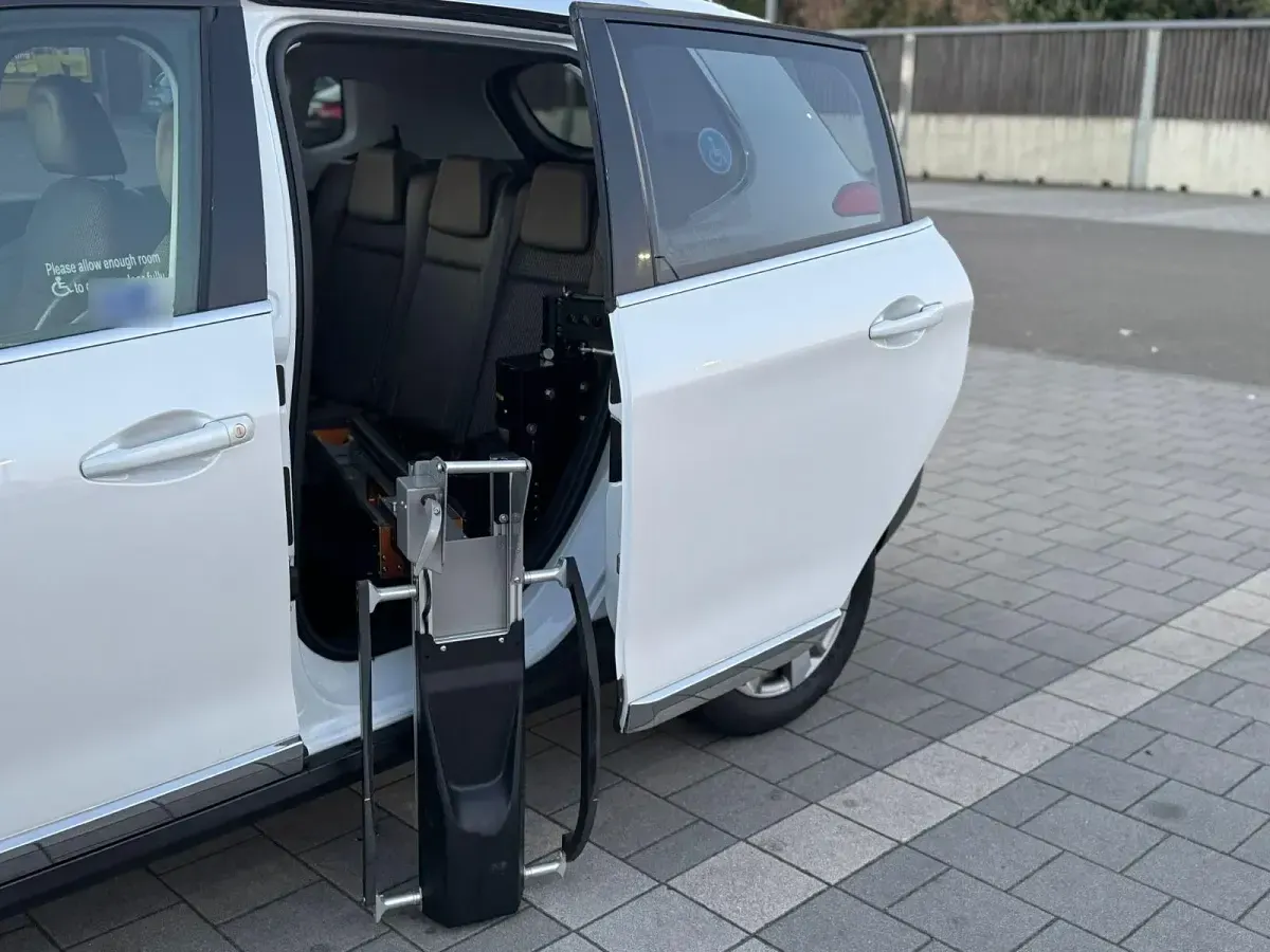 Gebraucht Peugeot 2008 92 PS (67 kW) 2013 Weiß SUV