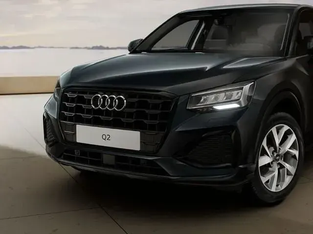 Neu Audi Q2 Advanced Plus 150 PS (110 kW) 2026 Grau SUV