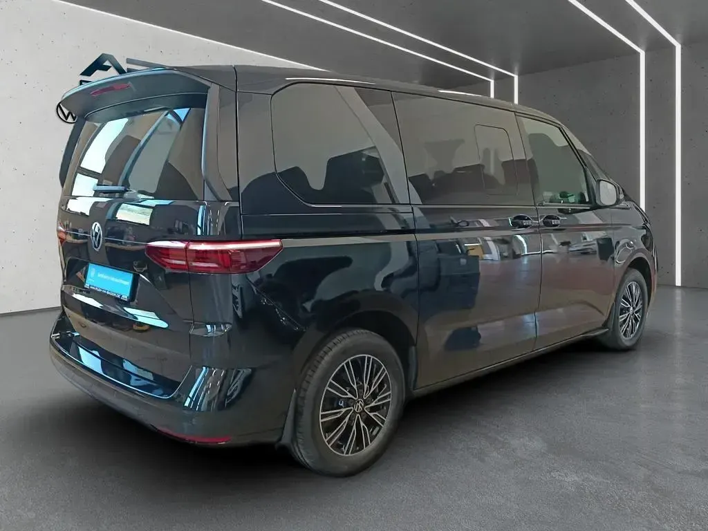Gebraucht VW Multivan Basis 204 PS (150 kW) 2025 Schwarz Van / Kleinbus