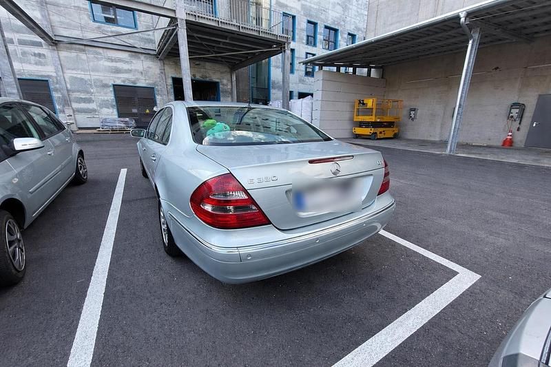 Second-hand Mercedes E320 225 CP (165 kW) 2004 Argintiu Berlinǎ