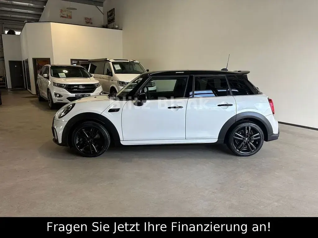 Gebraucht Mini John Cooper Works 178 PS (130 kW) 2024 Weiß Kleinwagen