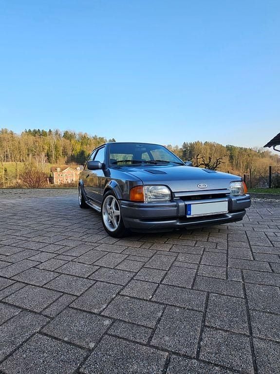 Gebraucht Ford Escort 132 PS (97 kW) 1987 Grau Coupé